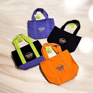 nwt trader joes Halloween mini tote